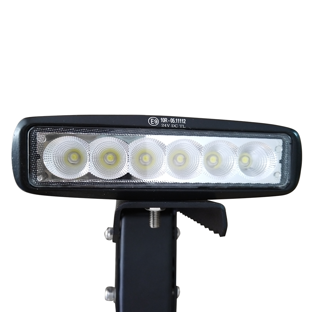 Luz trasera en llanta de refacción para Suzuki Jimny 2021+ - Imagen 4